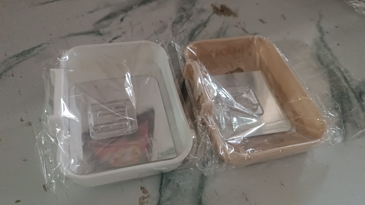 Self Adhesive Wall Mounted Soap Dish Holder (1 Pc) Self Adhesive Wall Mounted Soap Dish Holder (1 Pc)